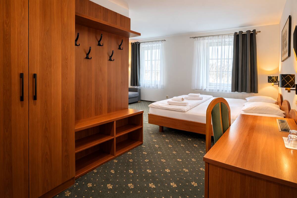 Dvoulůžkový pokoj s přistýlkou Comfort v depandanci hotelu Špindlerova Bouda