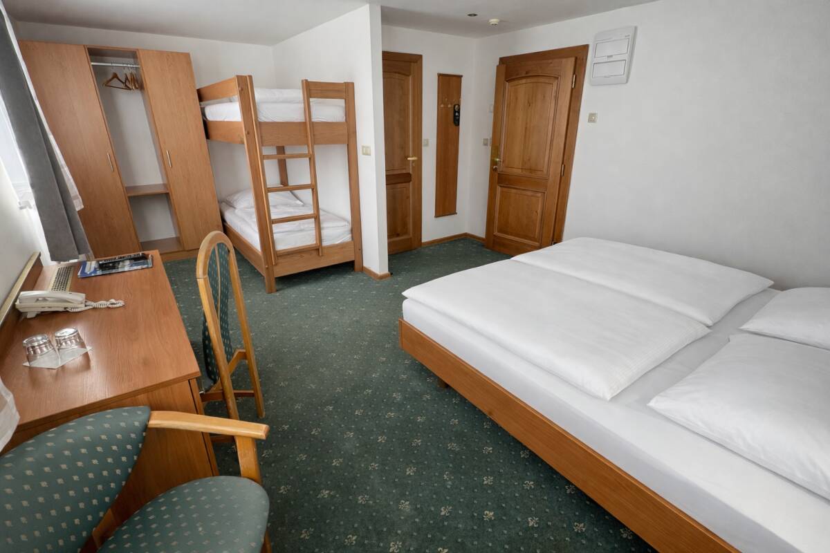 Pokoj Comfort s palandou v hotelu Špindlerova Bouda