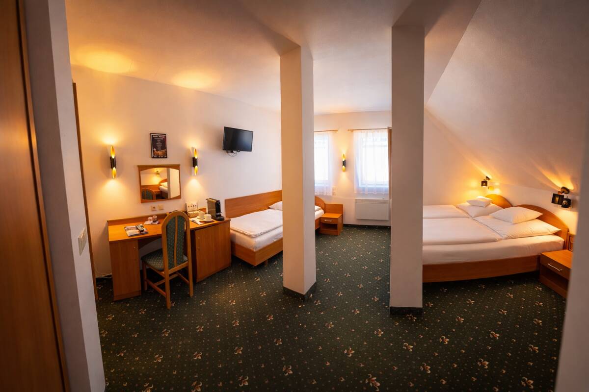 Třílůžkový pokoj Comfort v hotelu Špindlerova Bouda